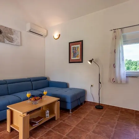 Elegant With Private Pool And Stunning Garden In The Picturesque Village Of Brhanici * Svetvinčenat