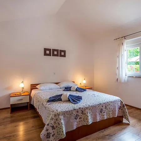Elegant With Private Pool And Stunning Garden In The Picturesque Village Of Brhanici * Svetvinčenat