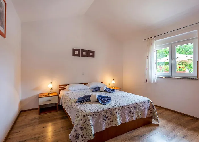 Elegant With Private Pool And Stunning Garden In The Picturesque Village Of Brhanici * Svetvincenat